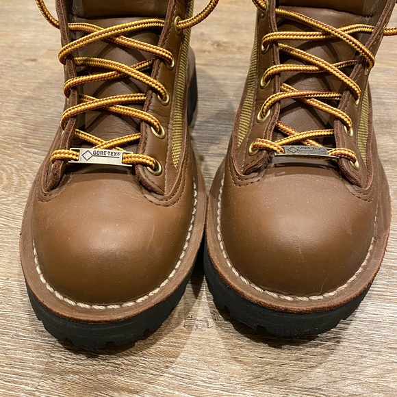 Danner Women’s Light Khaki Boots - Picture 7 of 11